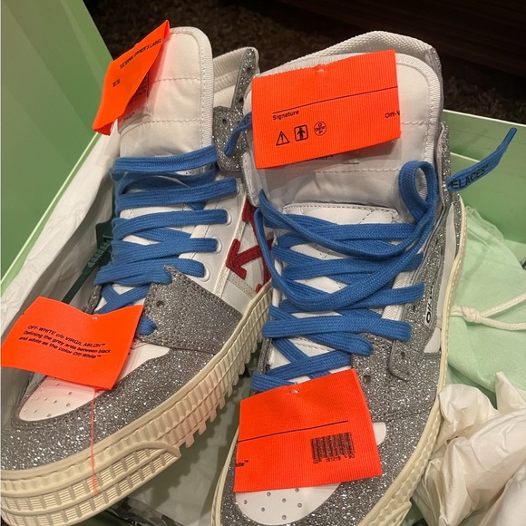 GLITTER OFF-WHITE HIGH TOP SNEAKERS - Picture 4 of 15